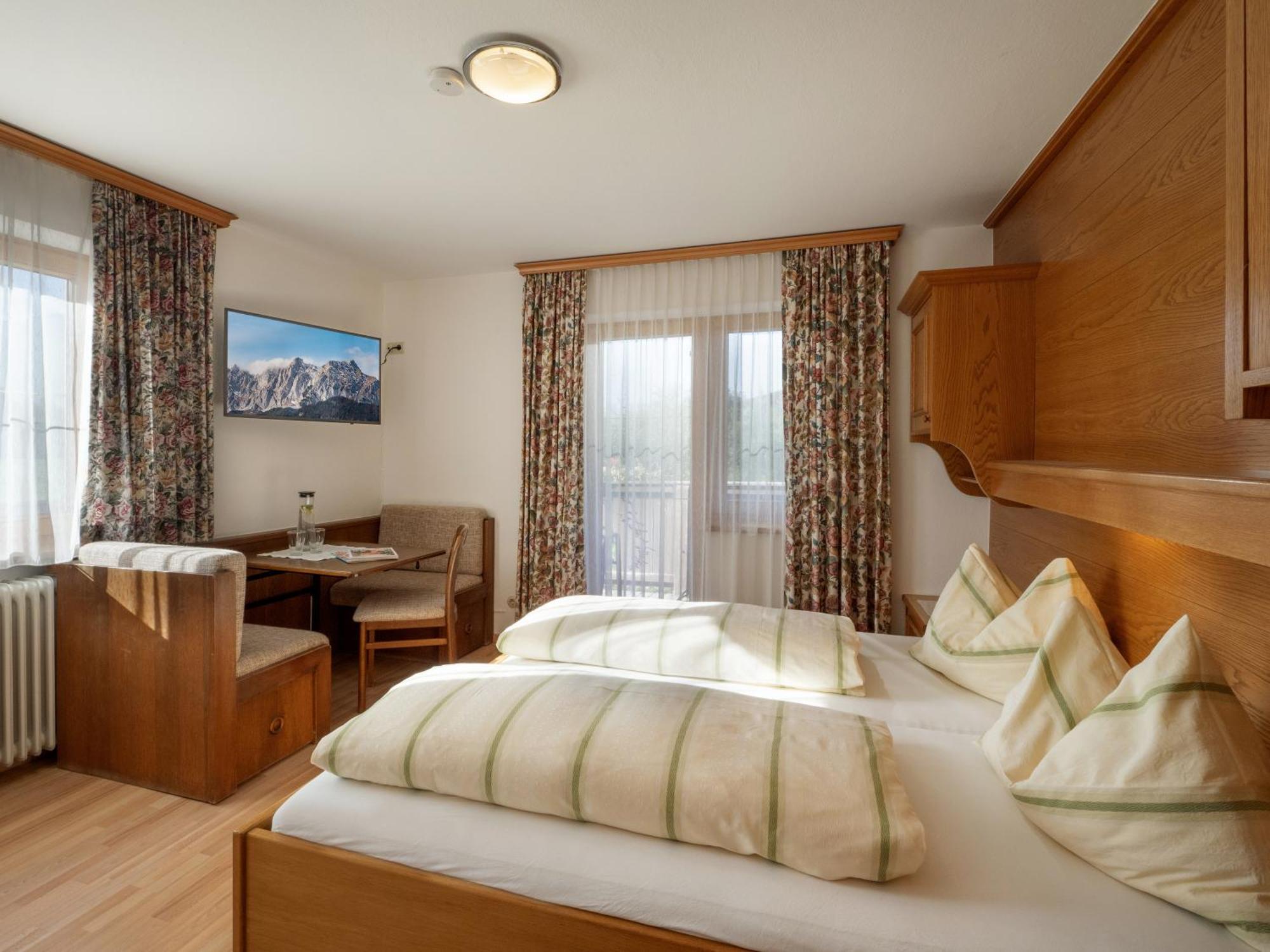 Apartment-Pension Schmiedererhof Sankt Johann in Tirol Dış mekan fotoğraf